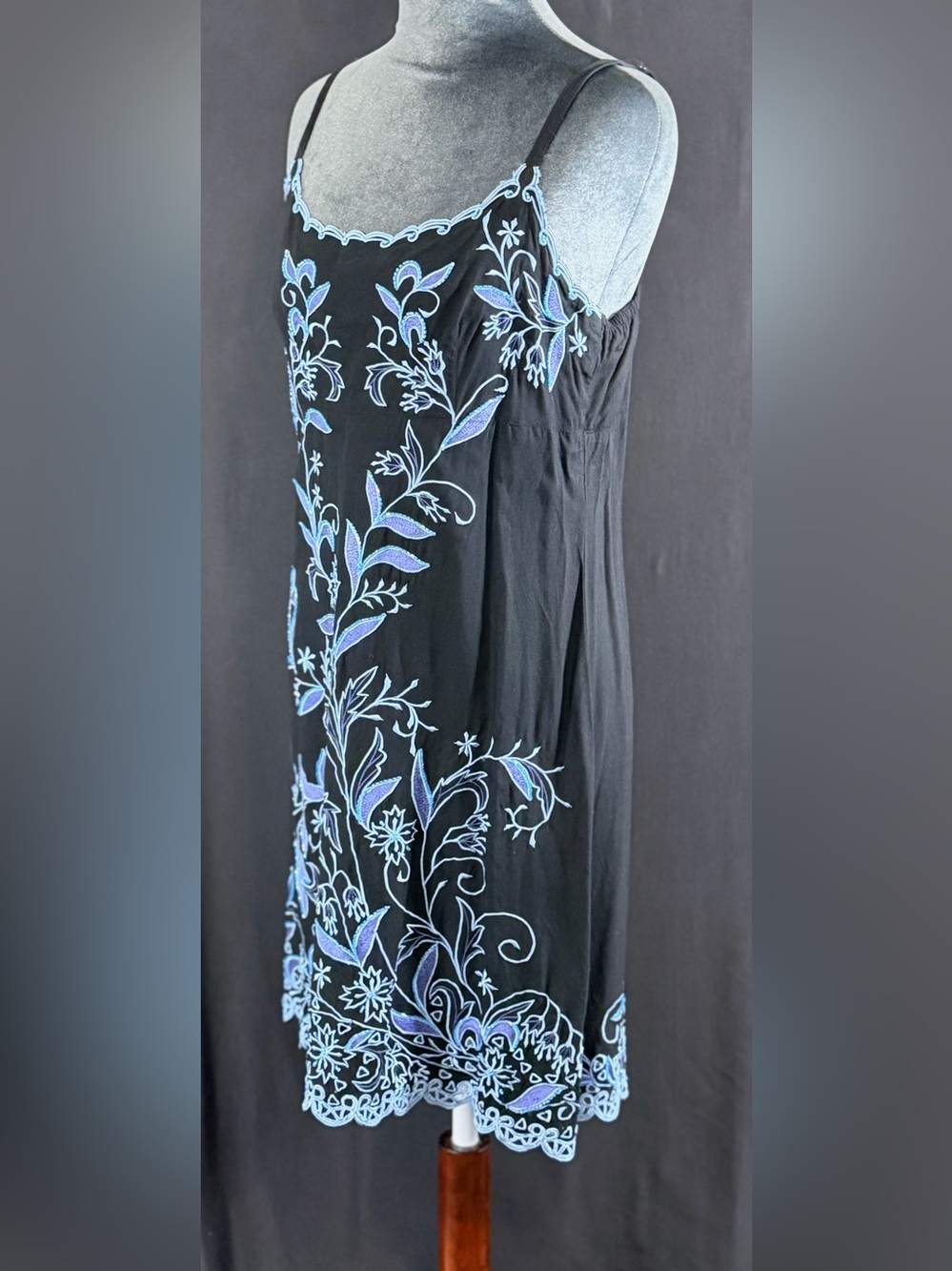 Serendipity VTG Y2K 90’s dress Black Maxi Blue Bell Floral Embroidery Beaded - Picture 2 of 16